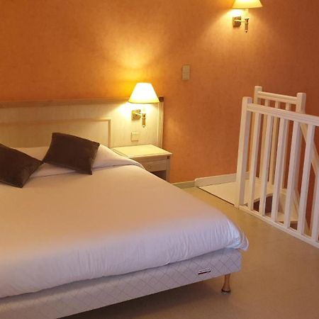 Logis L'Auberge Bourbonnaise Saint-Yorre Eksteriør billede